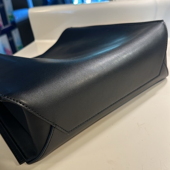 Cnoles & Design - Picture 7 of 8